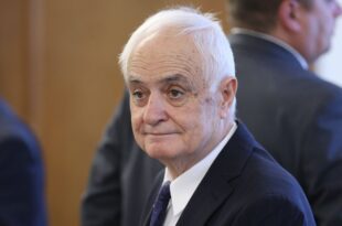 Voenen minister